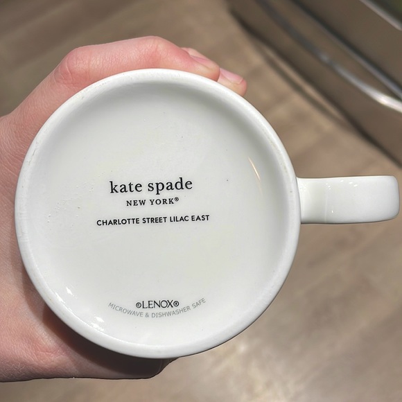 Charlotte Street LILAC EAST Mug - Picture 2 of 6